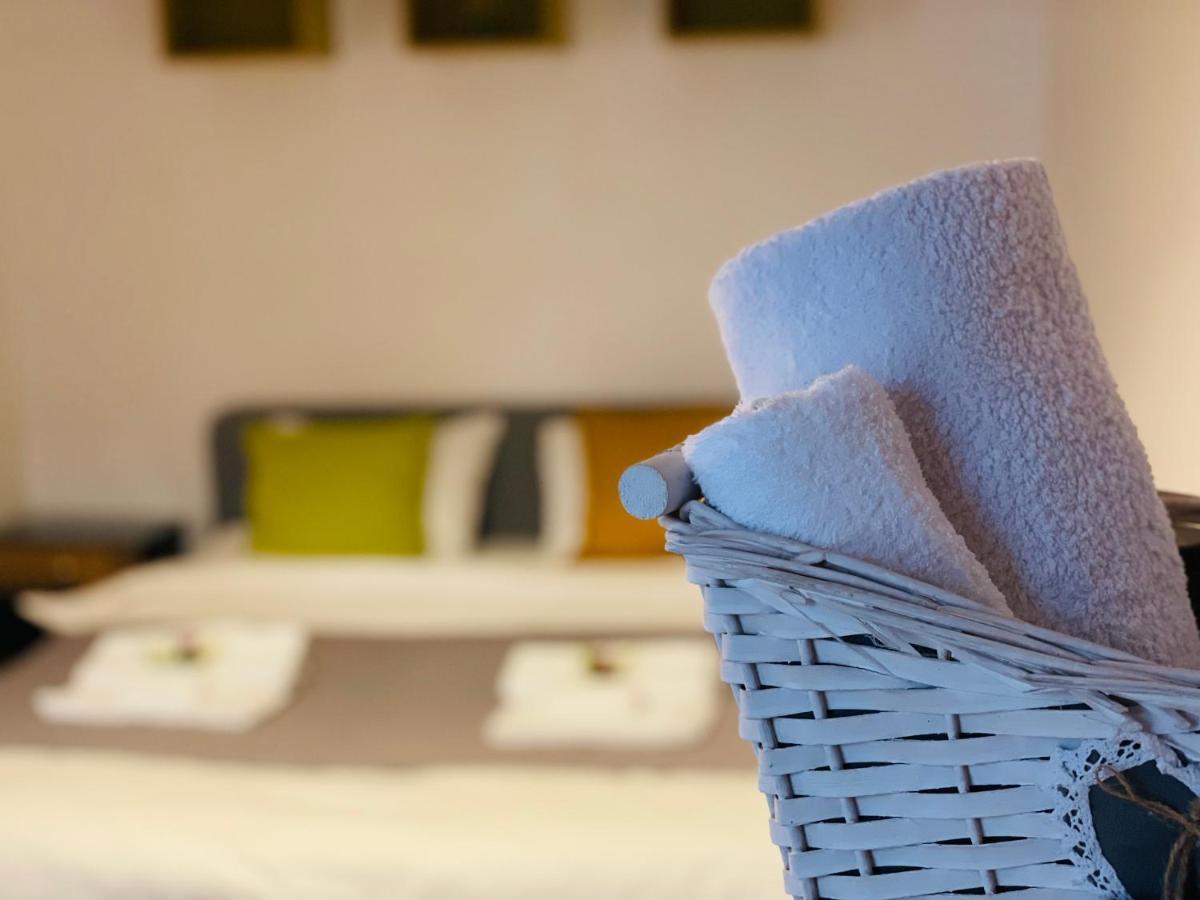 Modern Place To Stay-Self Check-In Nonstop 24H-Wifi Решица Екстериор снимка